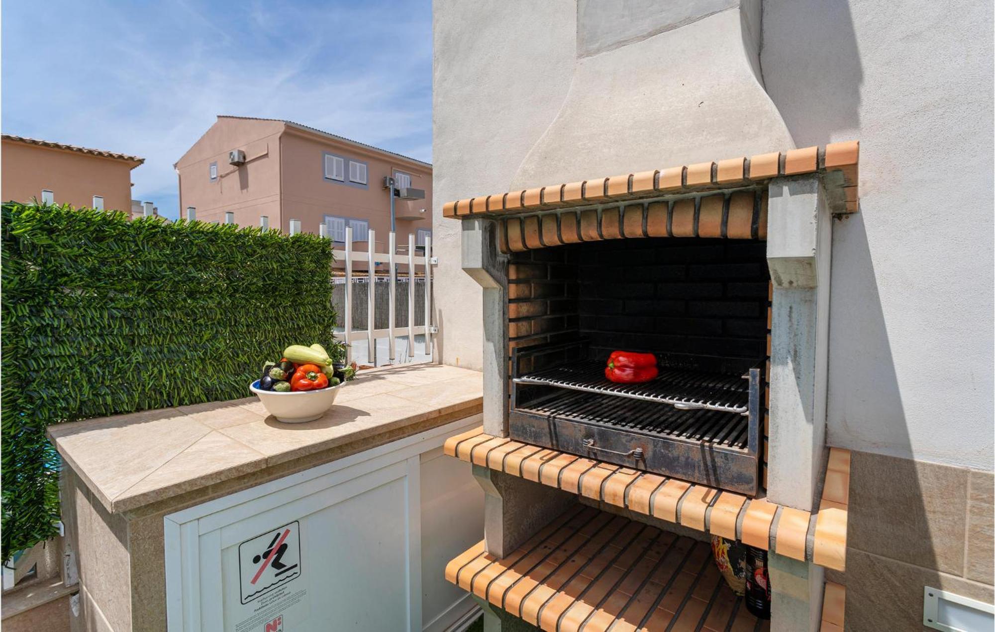 4 Bedroom Beautiful Home In Alcudia Port de Alcudia  Luaran gambar