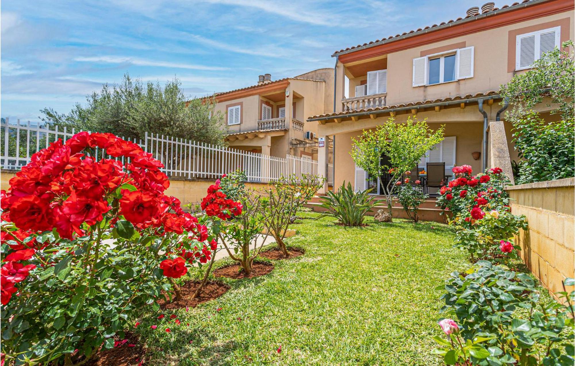 4 Bedroom Beautiful Home In Alcudia Port de Alcudia  Luaran gambar